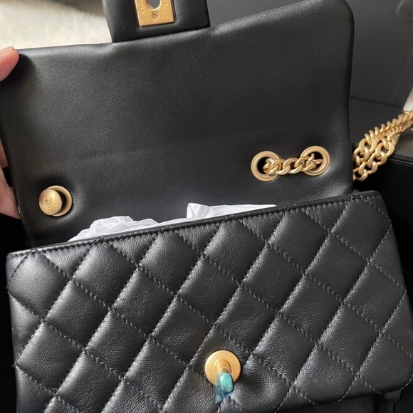 Chanel Bag - Picture 3 of 4